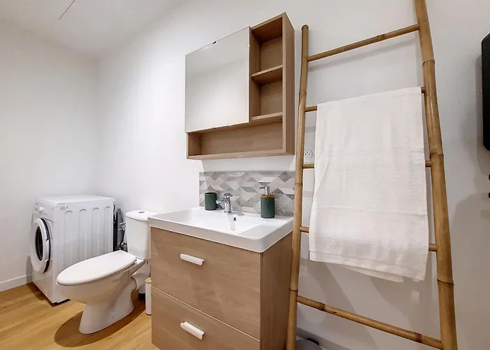 Le Nordique - 2 - Fibre Wifi - Netflix - Menage Inclus * Тарб